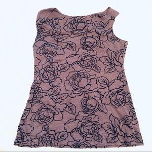 Bobeau Womens Embroidered Sleeveless Top medium